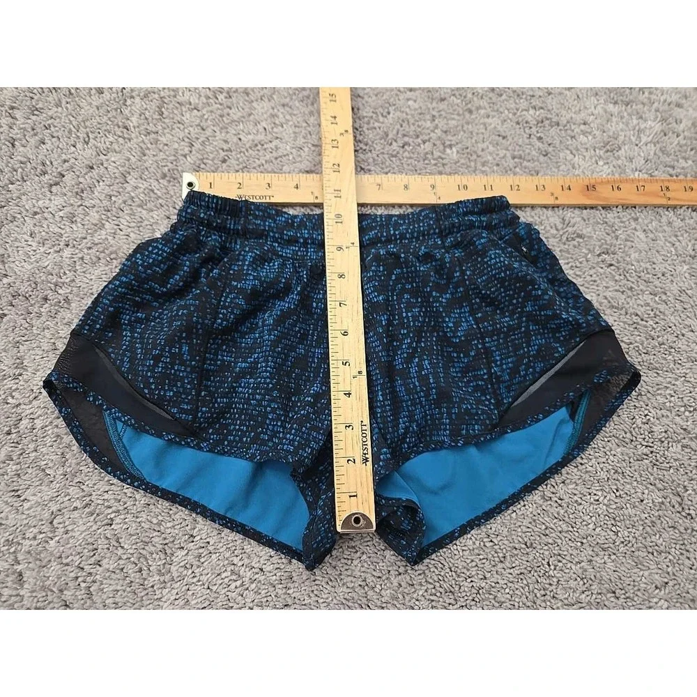 Lululemon Shorts Womens 6 Blue Black‎ Abstract Running Athleisure Gym